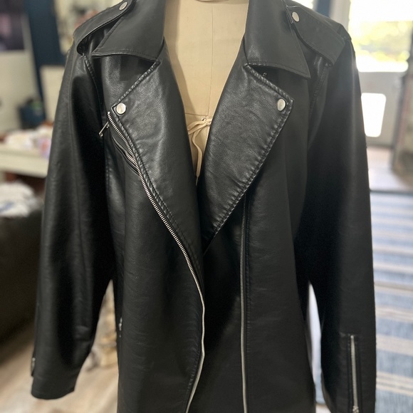 Vegan Leather jacket - Picture 1 of 2